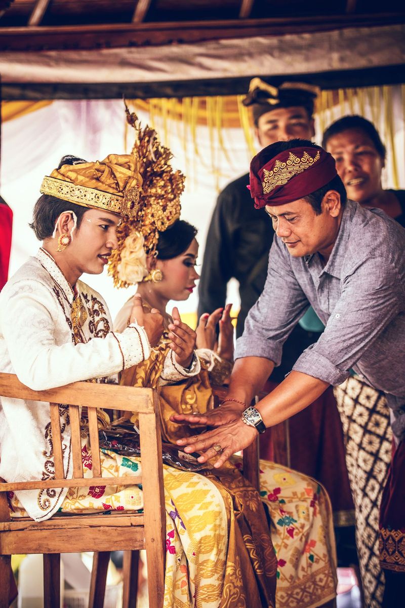 Lamaran and Beyond: How Marriage Proposals Work Across Indonesia's Ethnic Traditions